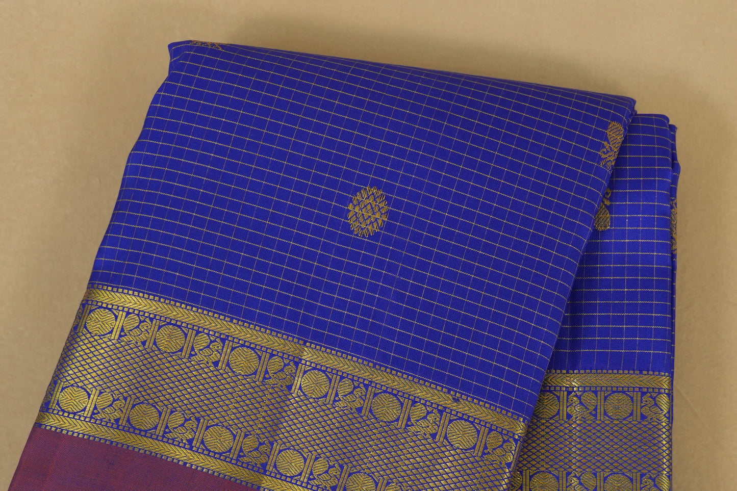Ink Blue with Light Brown Borders Kanjivaram Silk Saree body