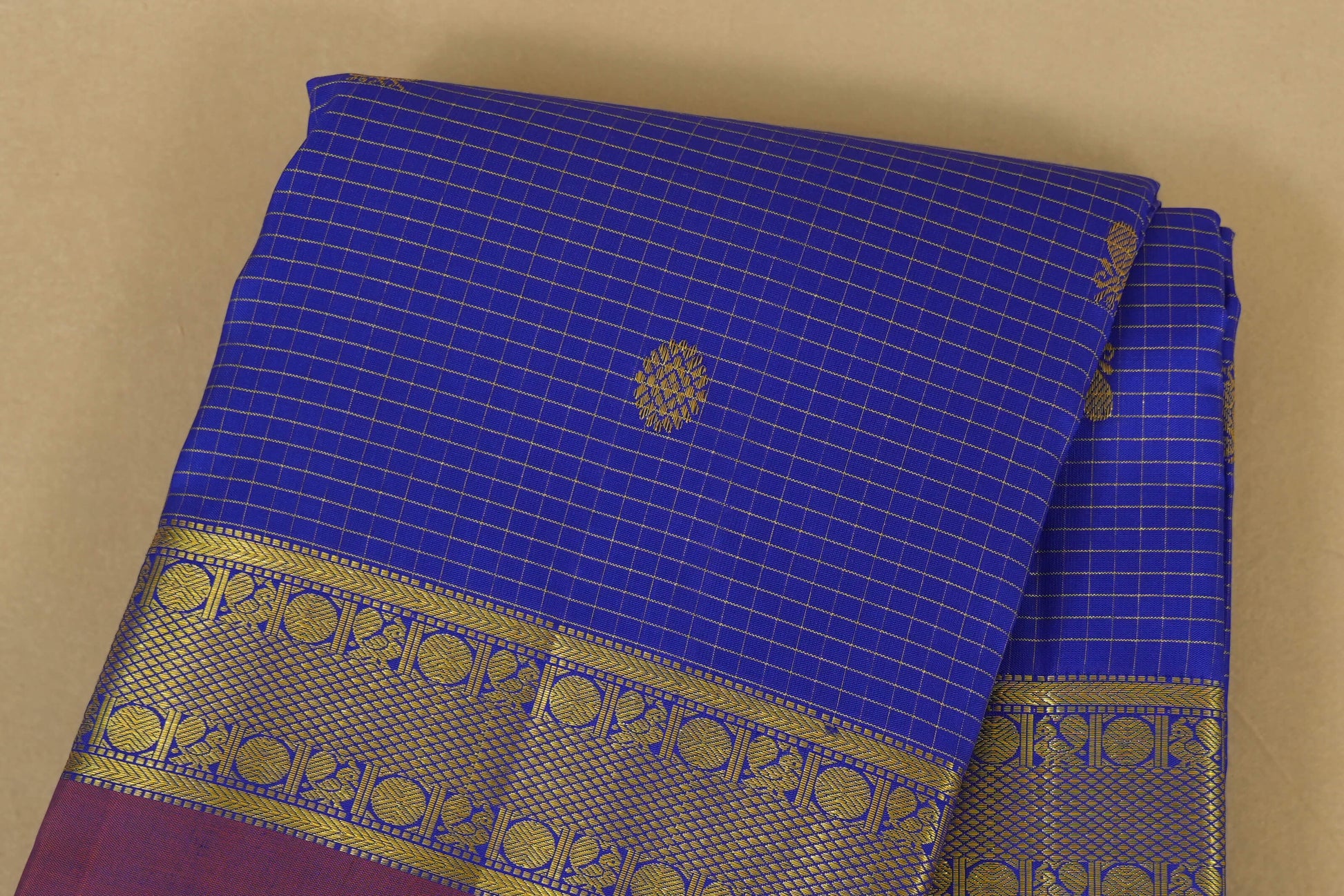 Ink Blue with Light Brown Borders Kanjivaram Silk Saree body