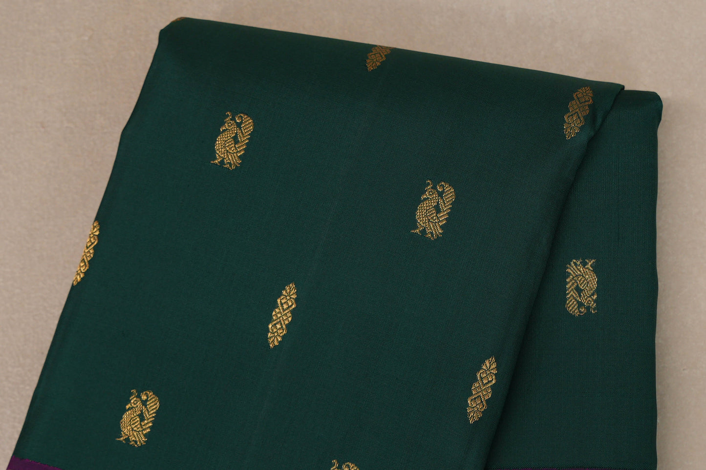 Deep Green with Deep Violet Borders Vintage Kanjivaram Silk Saree SS9190