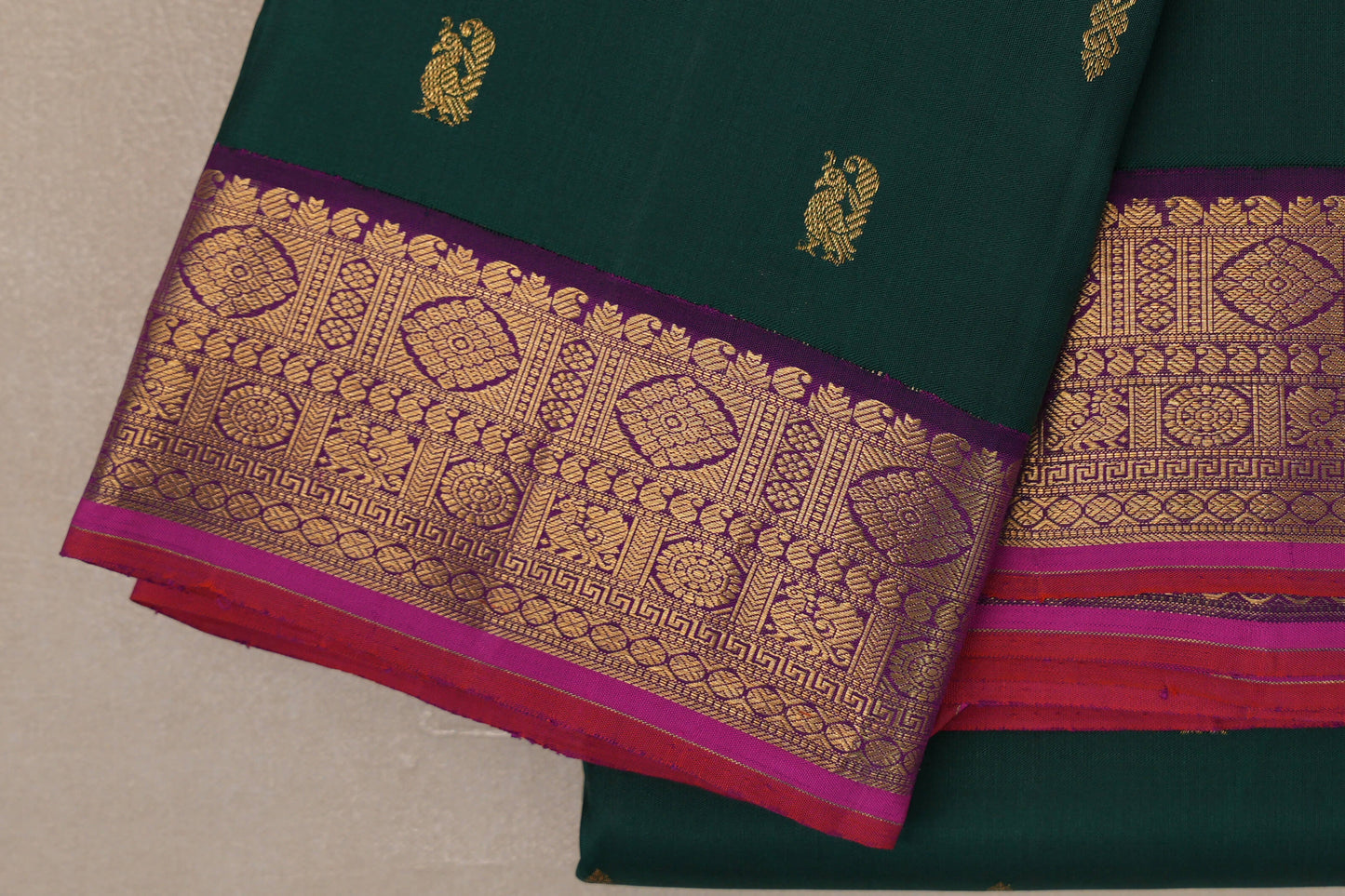 Deep Green with Deep Violet Borders Vintage Kanjivaram Silk Saree SS9190