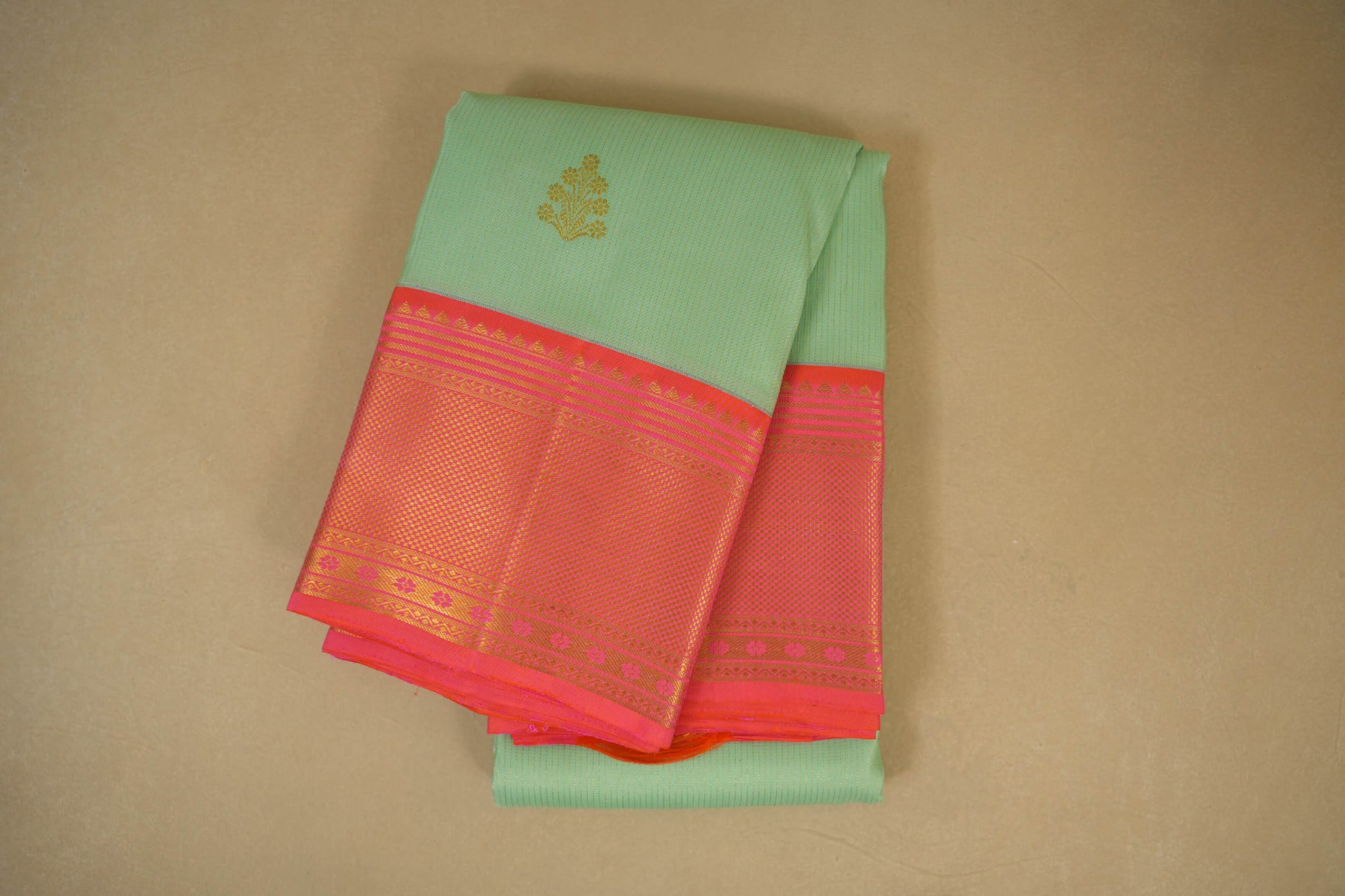 Rexona Green with Peach Pink Borders Kanjivaram Silk Saree