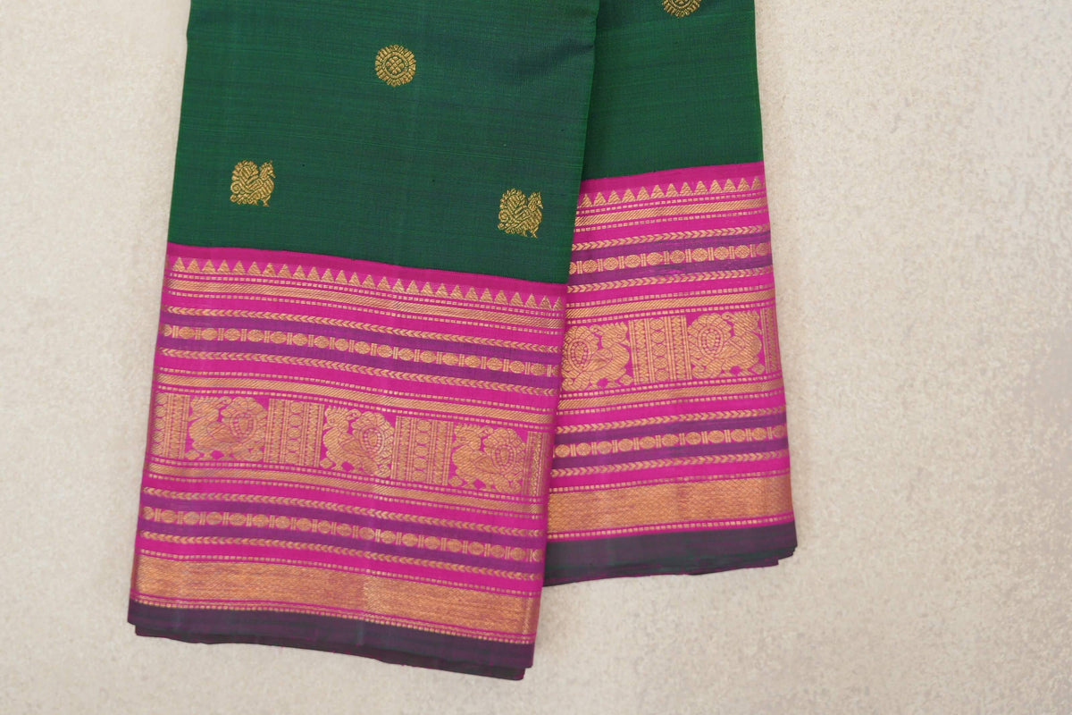 Deep Bottle Green Vintage Kanjivaram Silk Saree border zoom