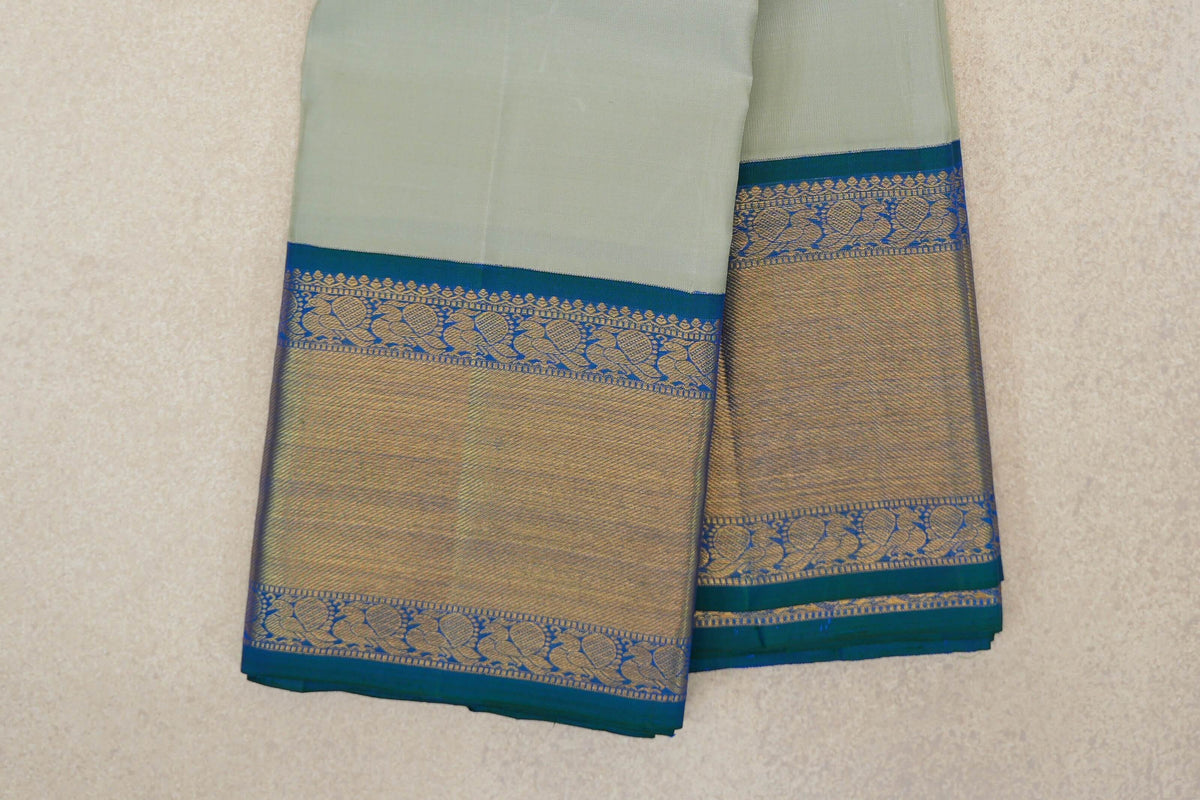Pastel Sage Green Vintage Kanjivaram Silk Sareeborder zoom