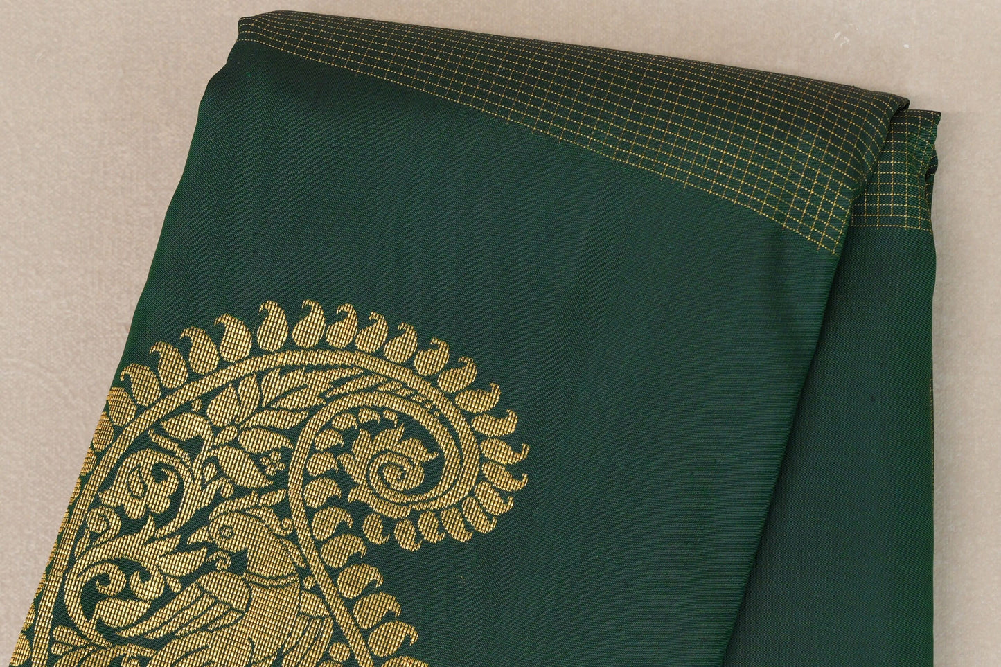 Deep Bottle Green Vintage Kanjivaram Silk Saree SS9204