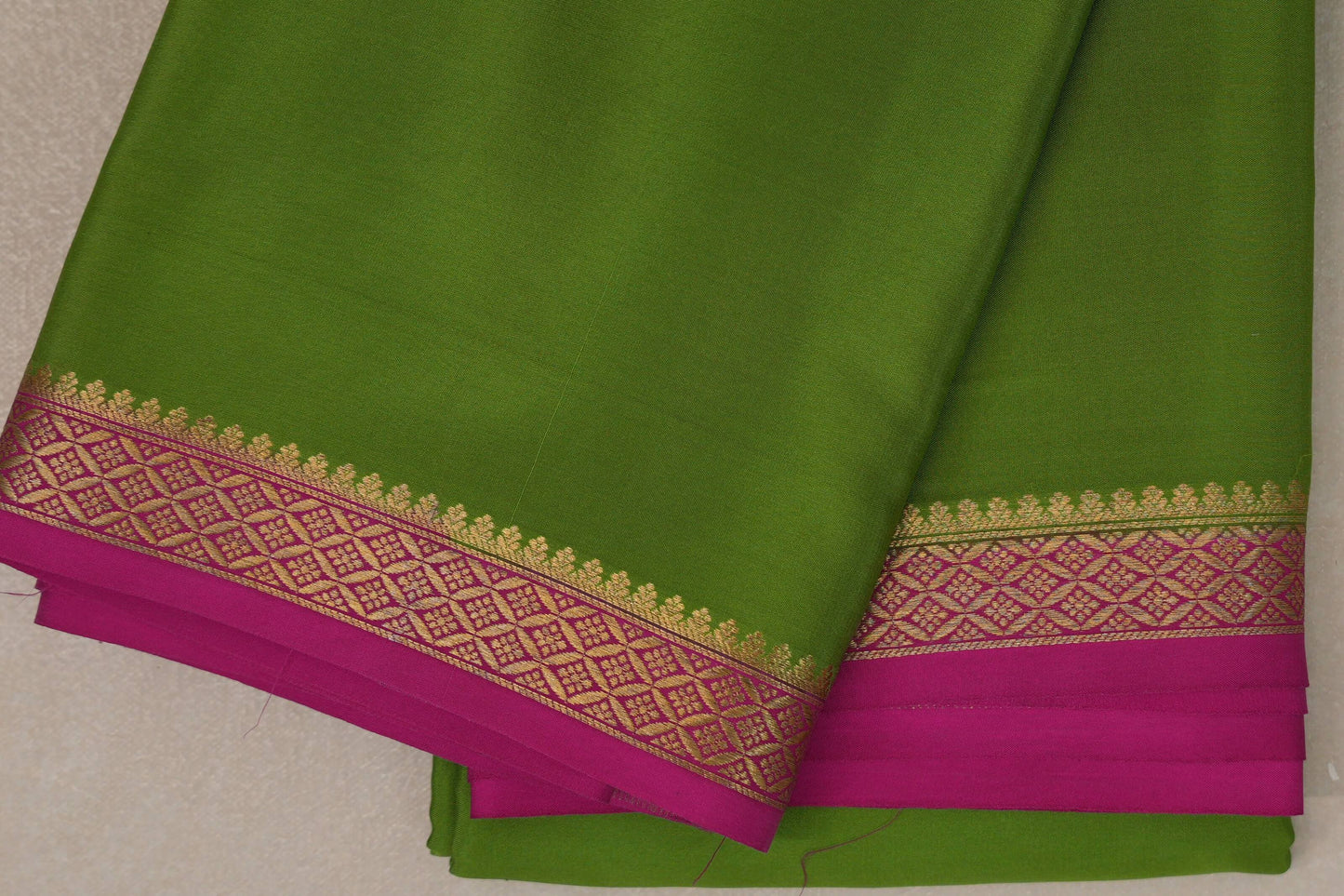 Bright Leaf Green with bright Pink Mysore Silk Saree SS9215