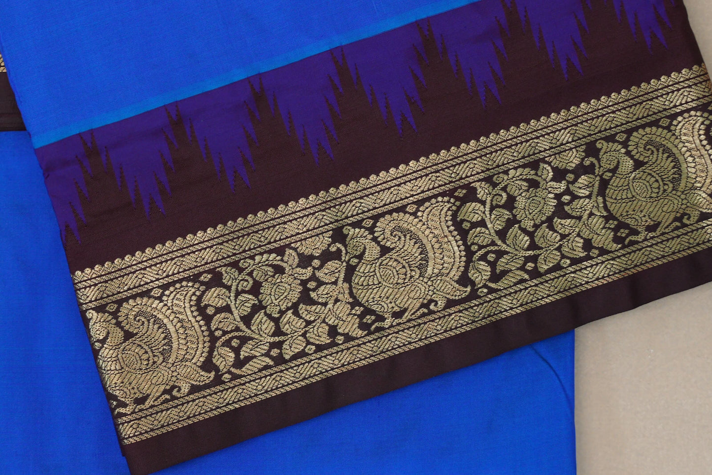 blue Ten Yards Silk saree border 