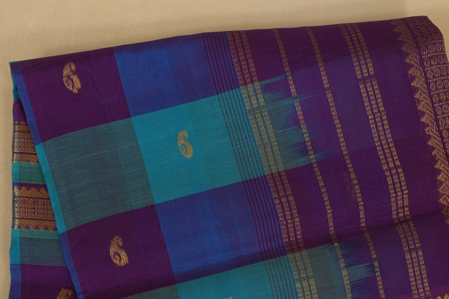 Multi Color Checks Silk Cotton Saree body