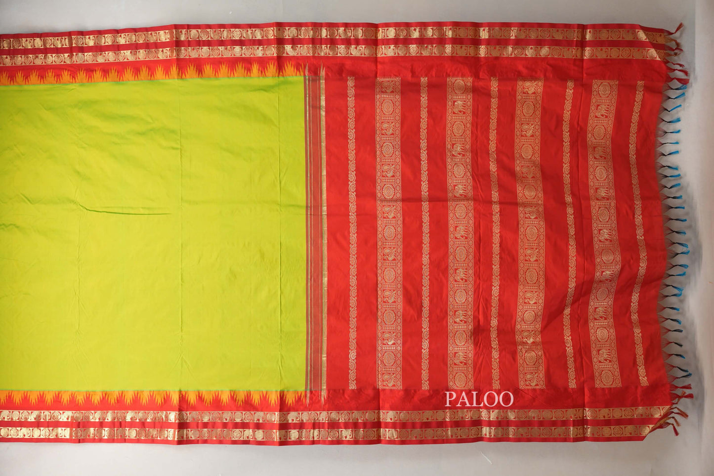 yellowish green Ten Yards Silk saree paloo