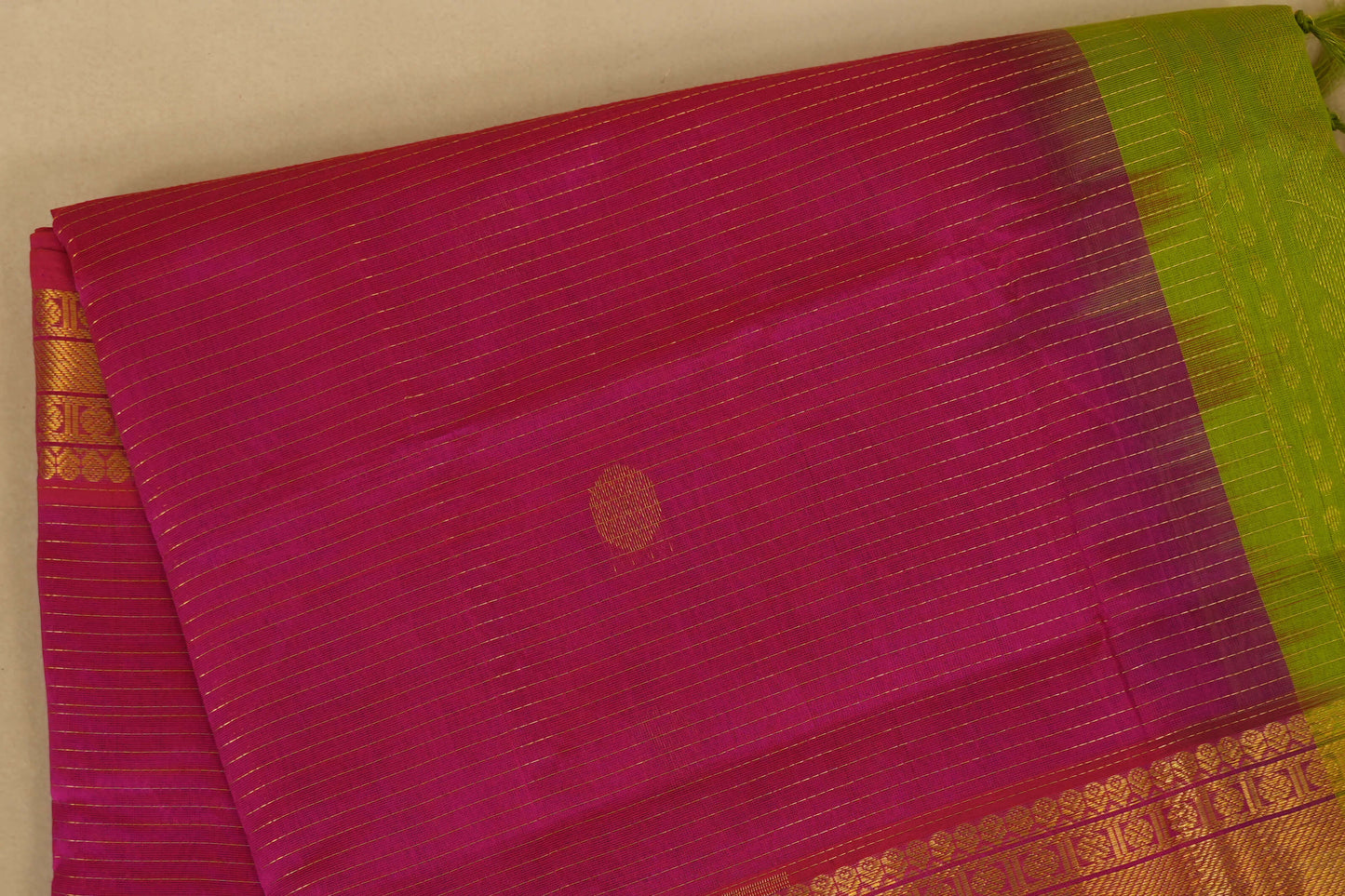 Pink Vaira Oosi Silk Cotton Saree body