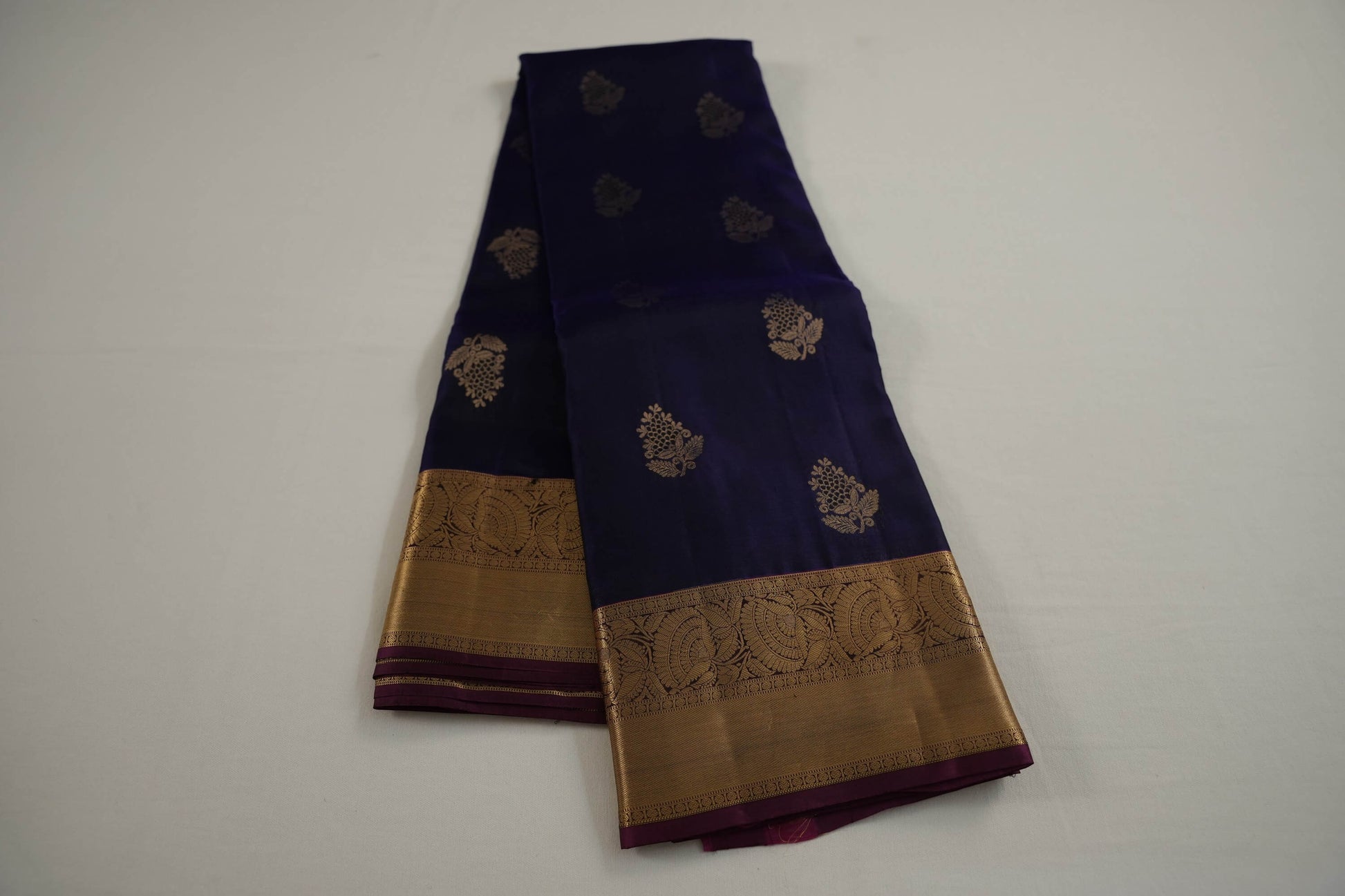 Online light weight kanchipuram silk saree