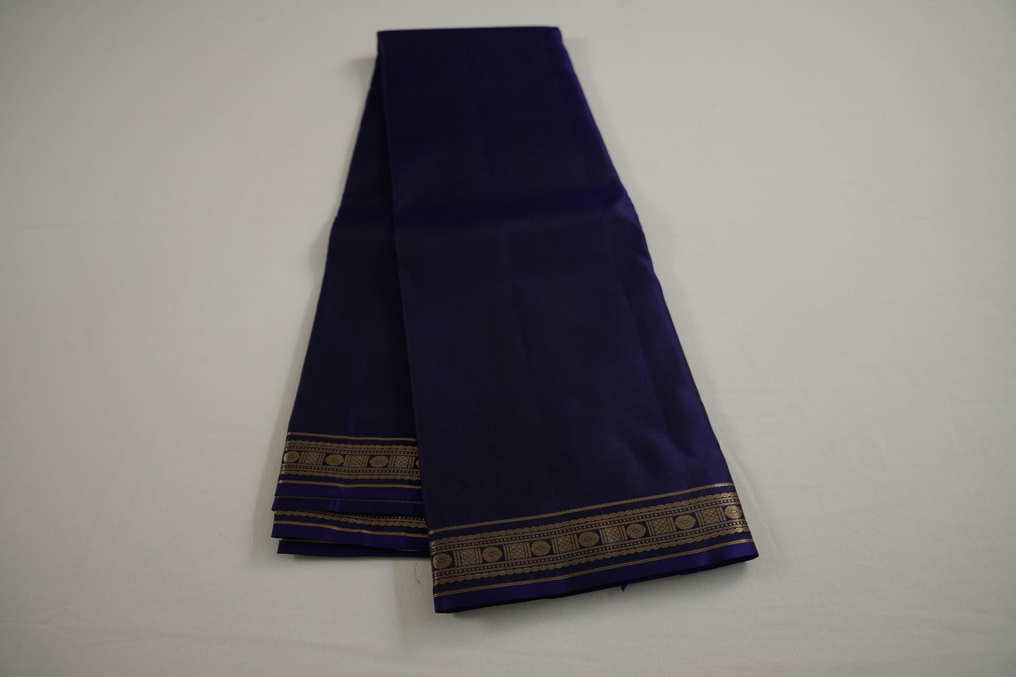 Plain light weight kanchipuram silk saree