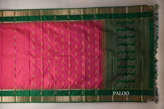 Orangish Pink with Deep Bottle Green Borders Light Weight Kanjivaram Silk Saree paloo