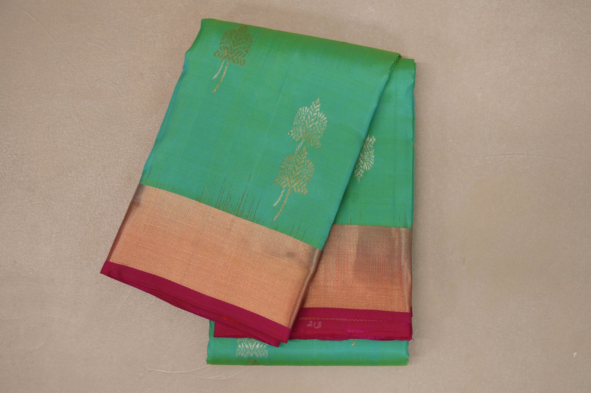 Light Pastel Green with Pink Borders Light Weight Kanjivaram Silk Saree 