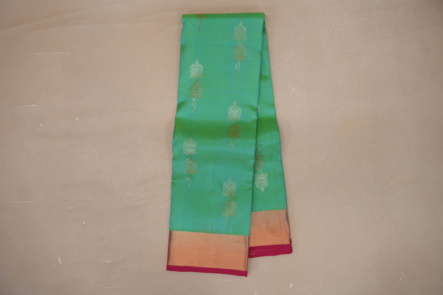 Online Light Pastel Green with Pink Borders Light Weight Kanjivaram Silk Saree