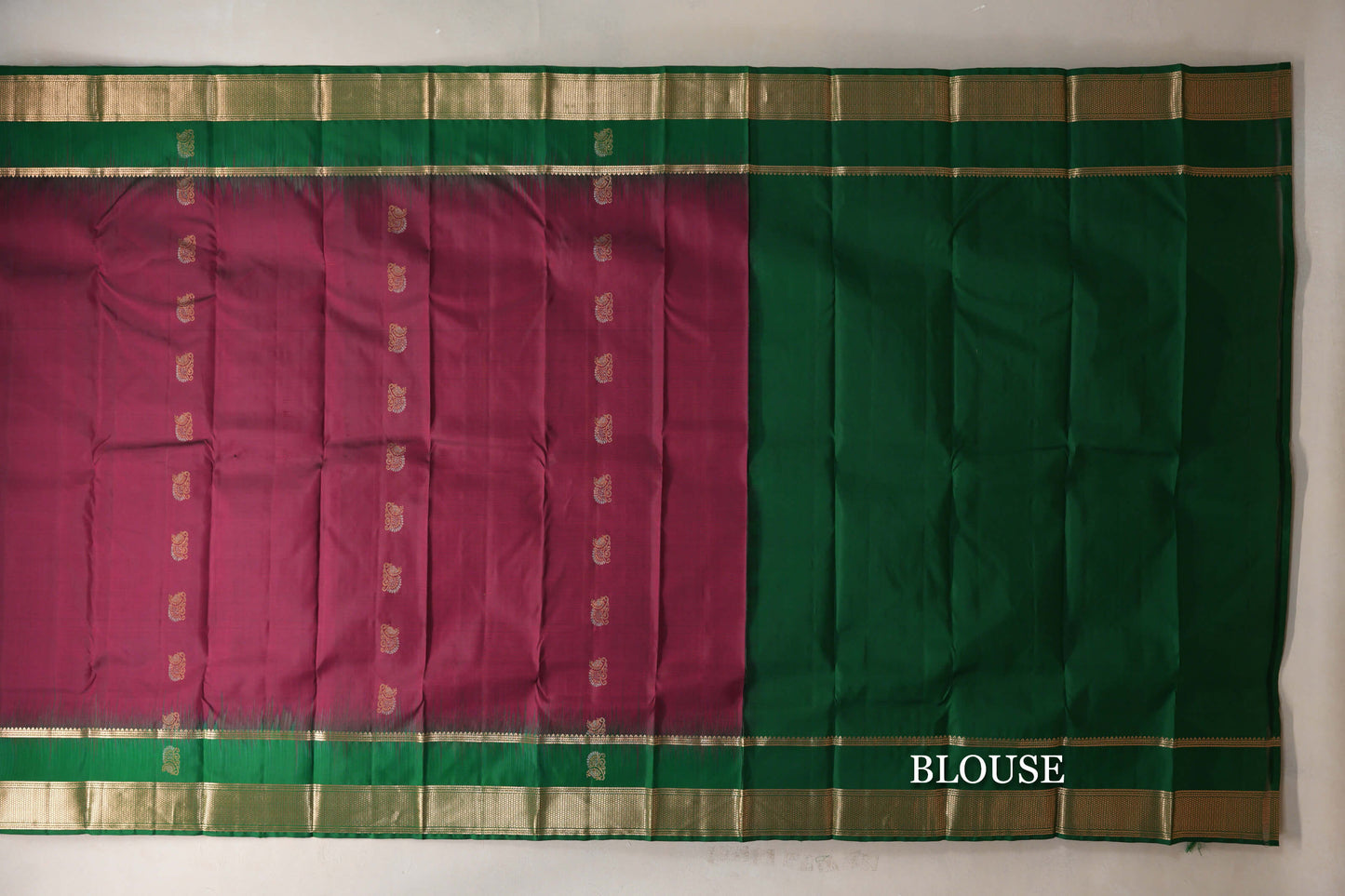 Deep Magenta with Emerald Green Borders Light Weight Kanjivaram Silk Saree blouse