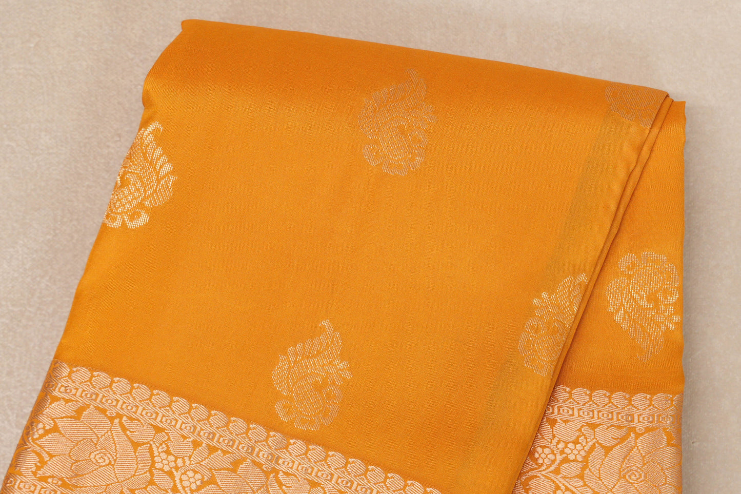 Mango Yellow Light Weight Kanjivaram Silk Saree body