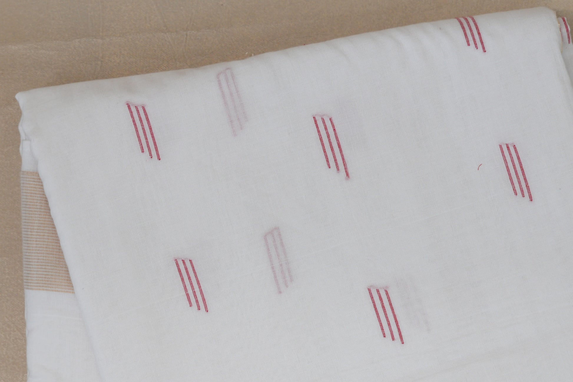 White Paithani Cotton Saree body