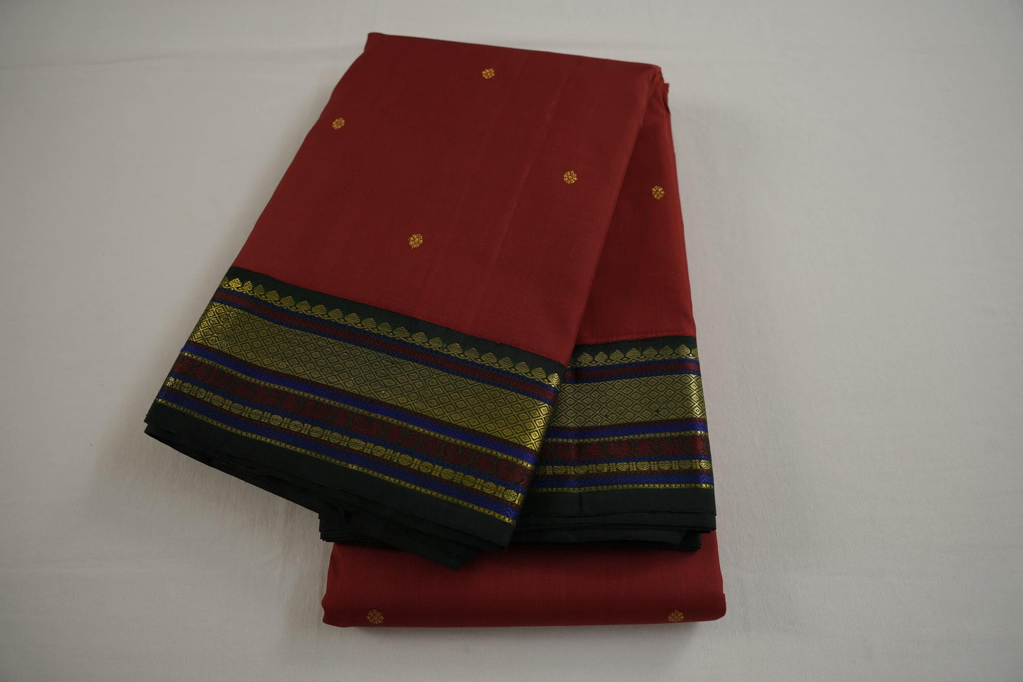 Dark red  kanchipuram silk saree