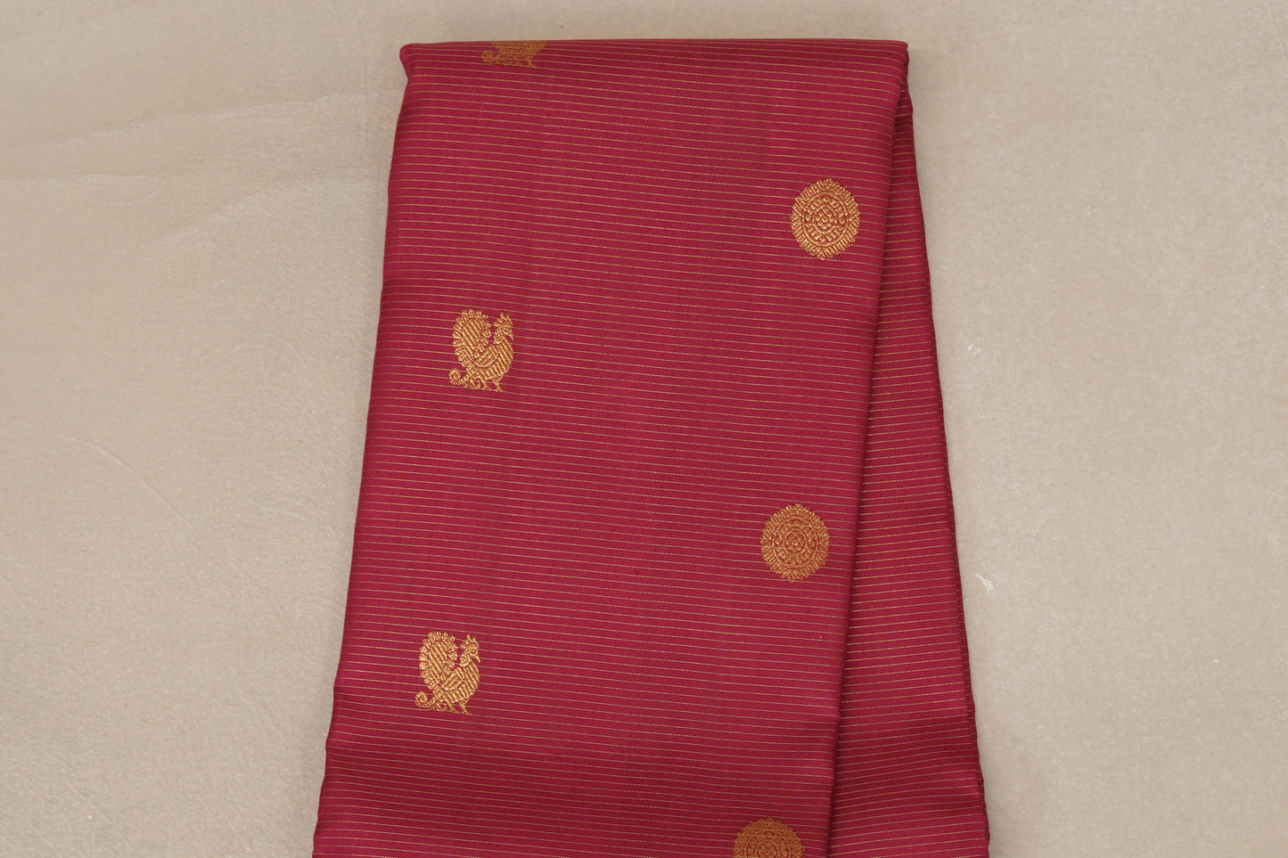Vaira Oosi Reddish Pink with Rettai Pettu Borders Vintage Kanjivaram Silk Saree body