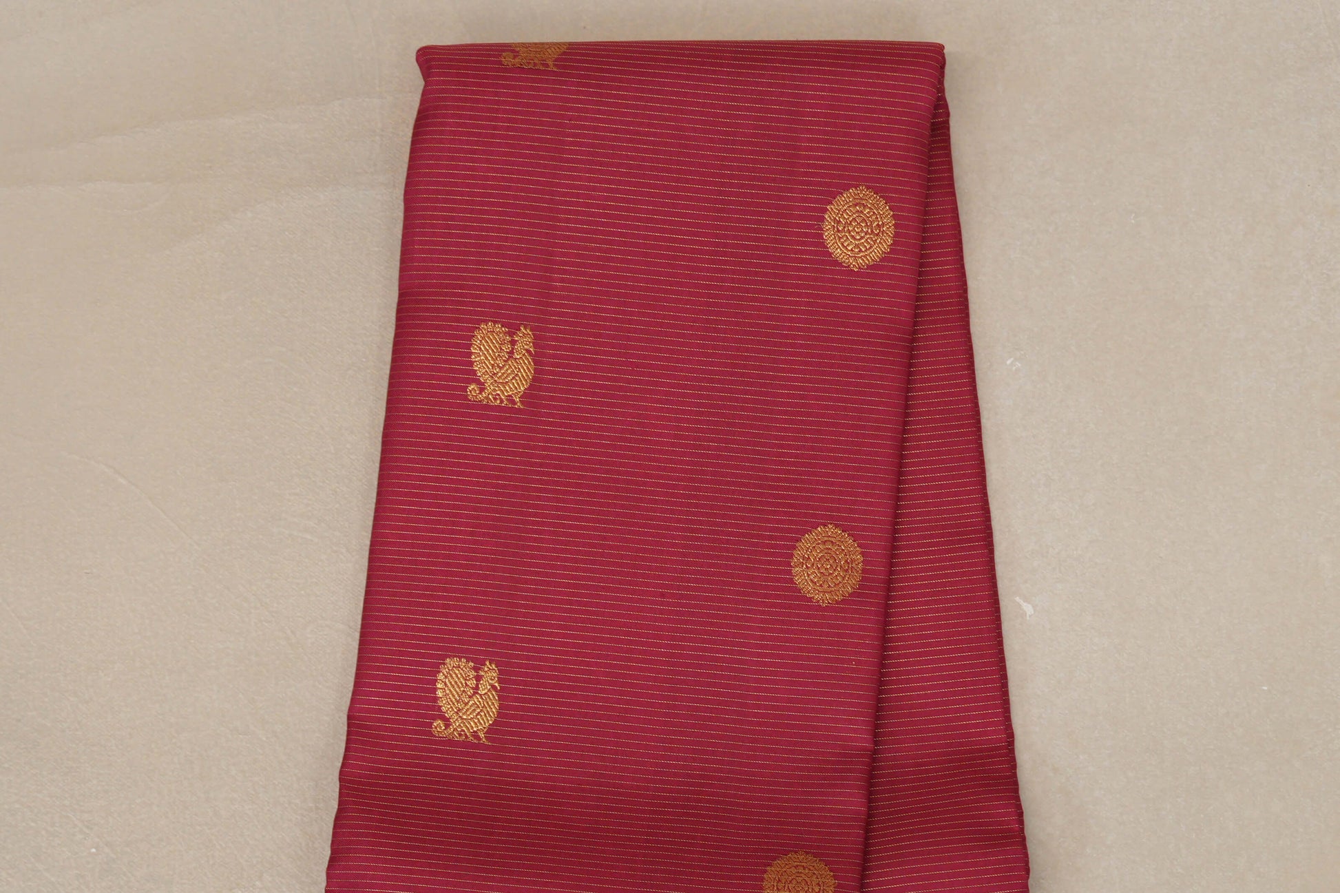 Vaira Oosi Reddish Pink with Rettai Pettu Borders Vintage Kanjivaram Silk Saree body