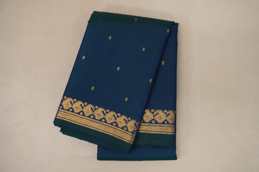 Dual Tone of Green and Blue Vintage Kanjivaram Silk Saree