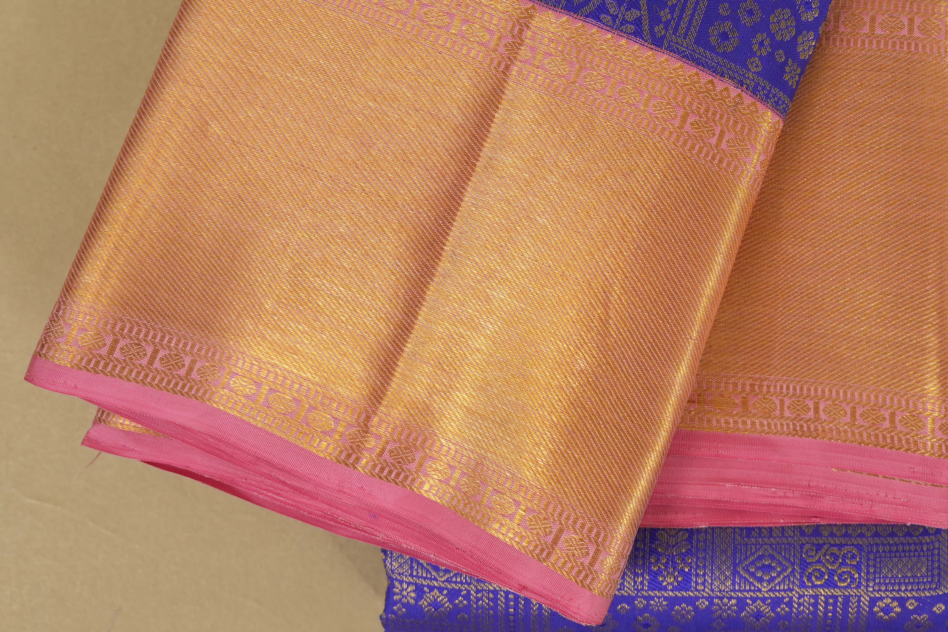 Violet with Pink Borders Vintage Kanjivaram Silk Saree borders