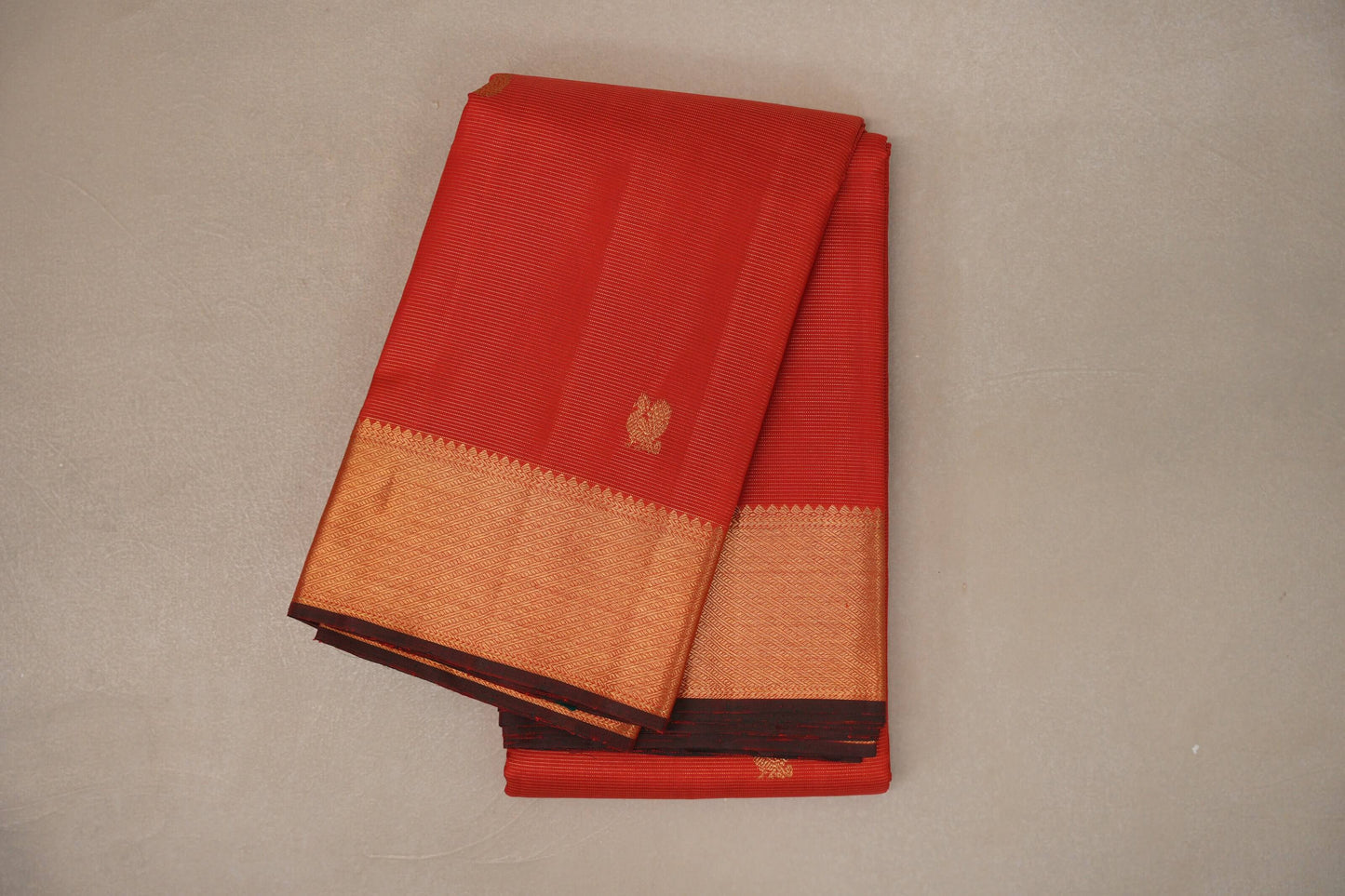 Chilli red Vintage Kanjivaram Silk Saree SS9308