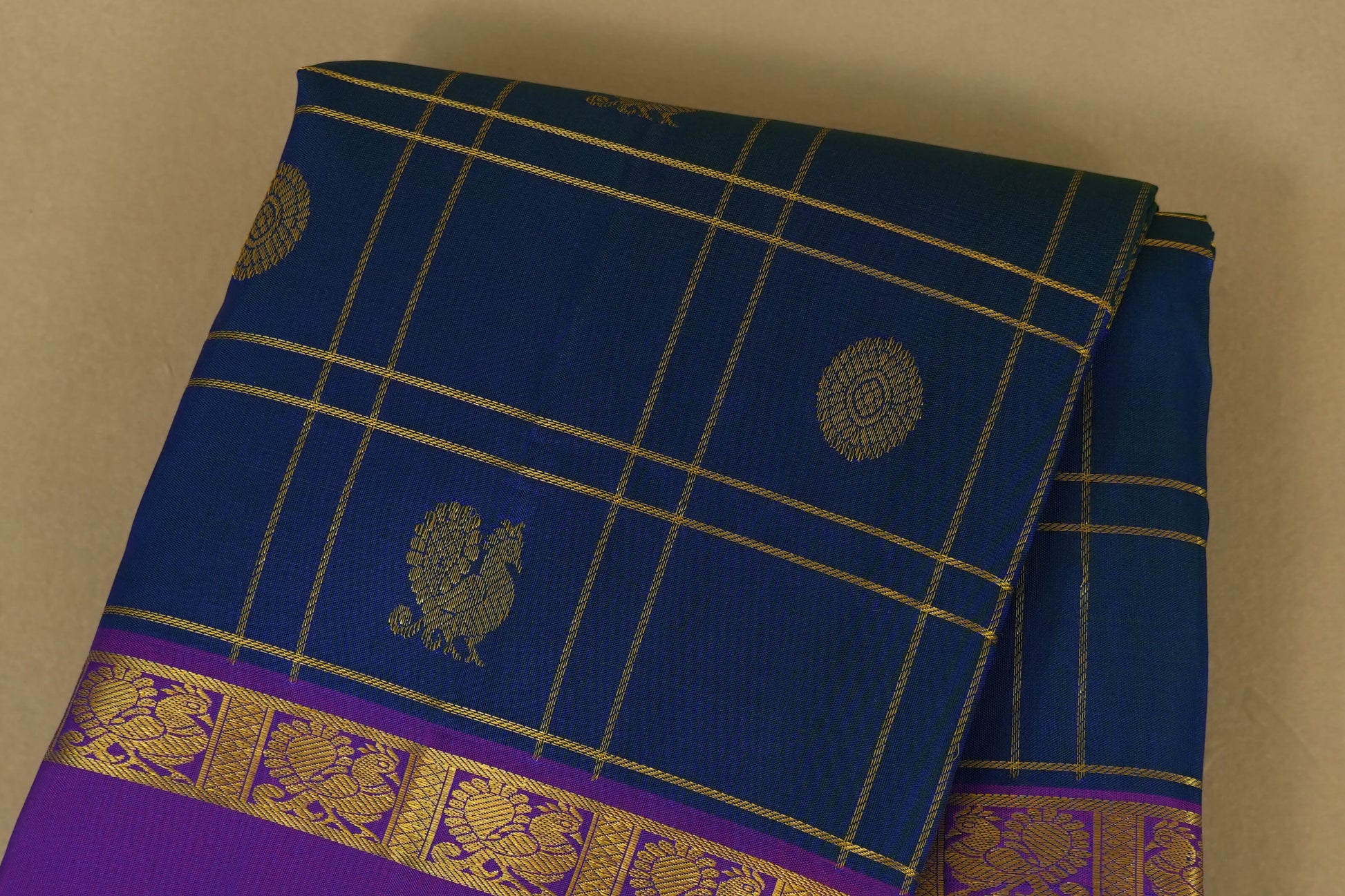 Peacock Blue with Magenta Borders Vintage Kanjivaram Silk Saree body
