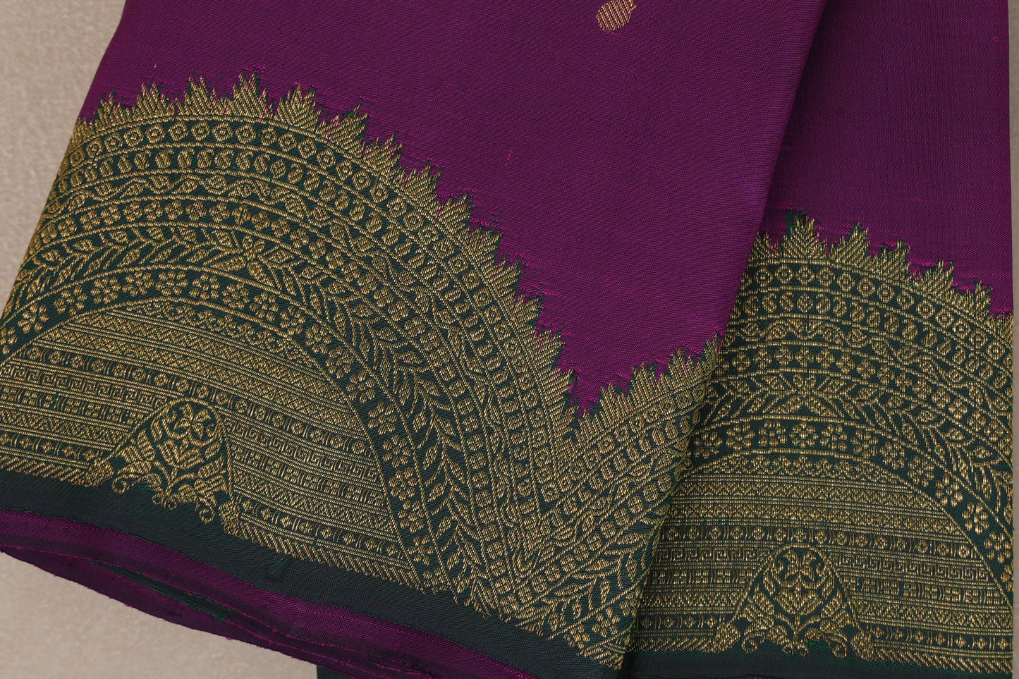 Grape purple with Deep Bottle Green Vintage Kanjivaram Silk Saree SS9320