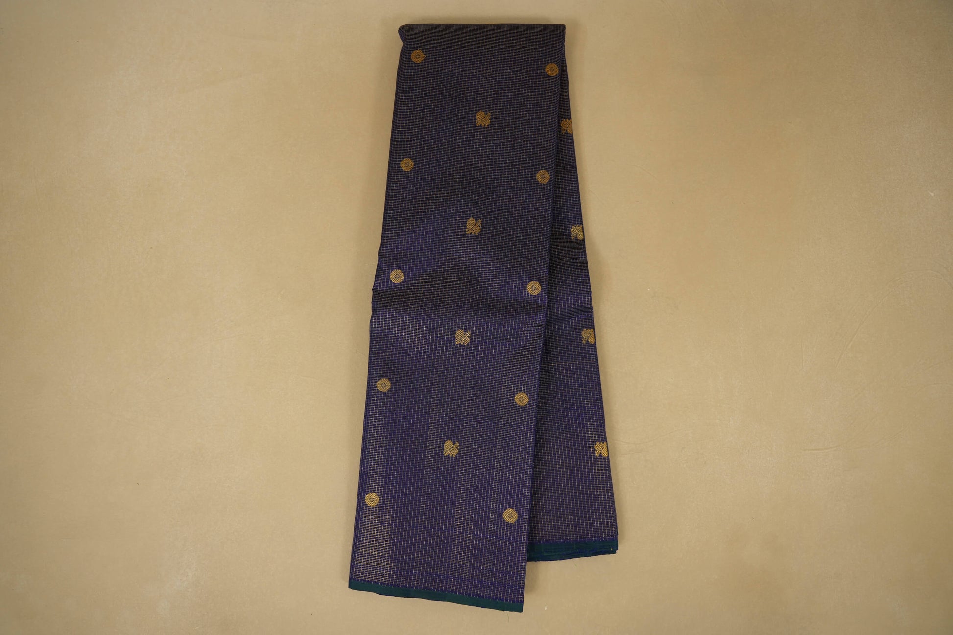 Online Blue Borderless Vintage Kanjivaram Silk Saree