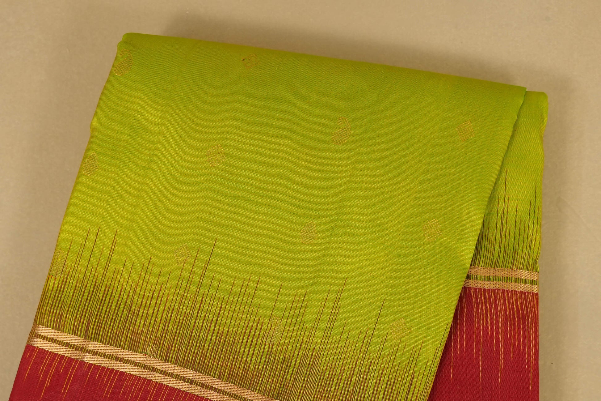 Fluorescent Green with Red Borders Light Weight Kanchipuram Silk Saree body