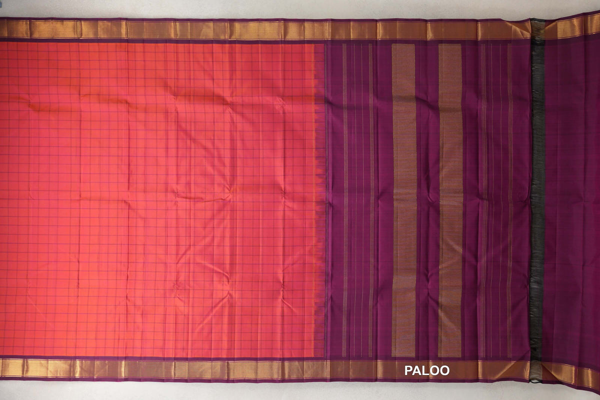 Dual Tone of Pink and Orange with Deep Magenta Borders Vintage Kanjivaram Silk Saree paloo