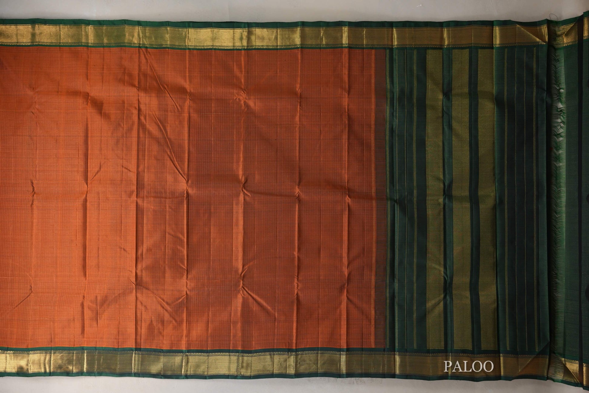 Burnt Orange with Bottle Green Borders Vintage Kanjivaram Silk Saree paloo