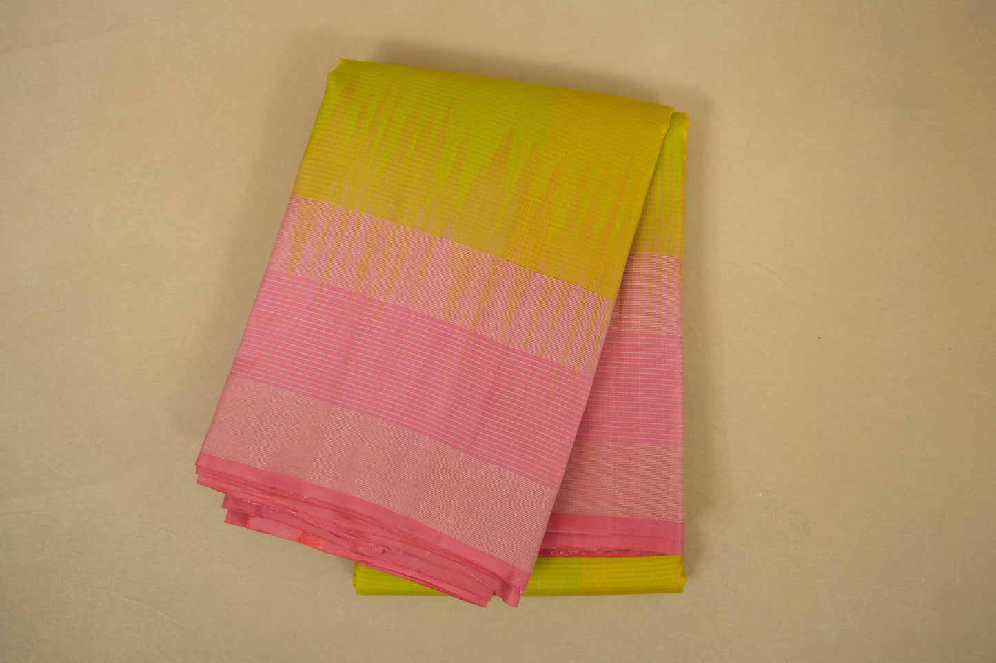 Parrot Green with Light Pink Borders Light Weight Kanchipuram Silk Saree