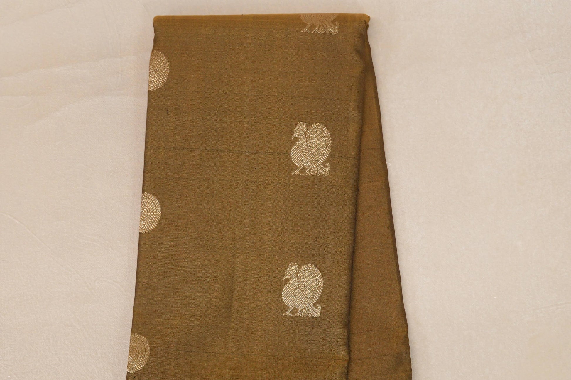 Golden Olive Green with Emerald Green Borders Vintage Kanjivaram Silk Saree body