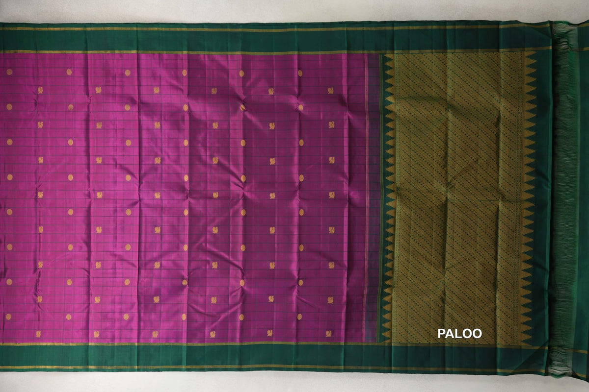 Deep Magenta with Deep Bottle Green Borders Vintage Kanjivaram Silk Saree paloo