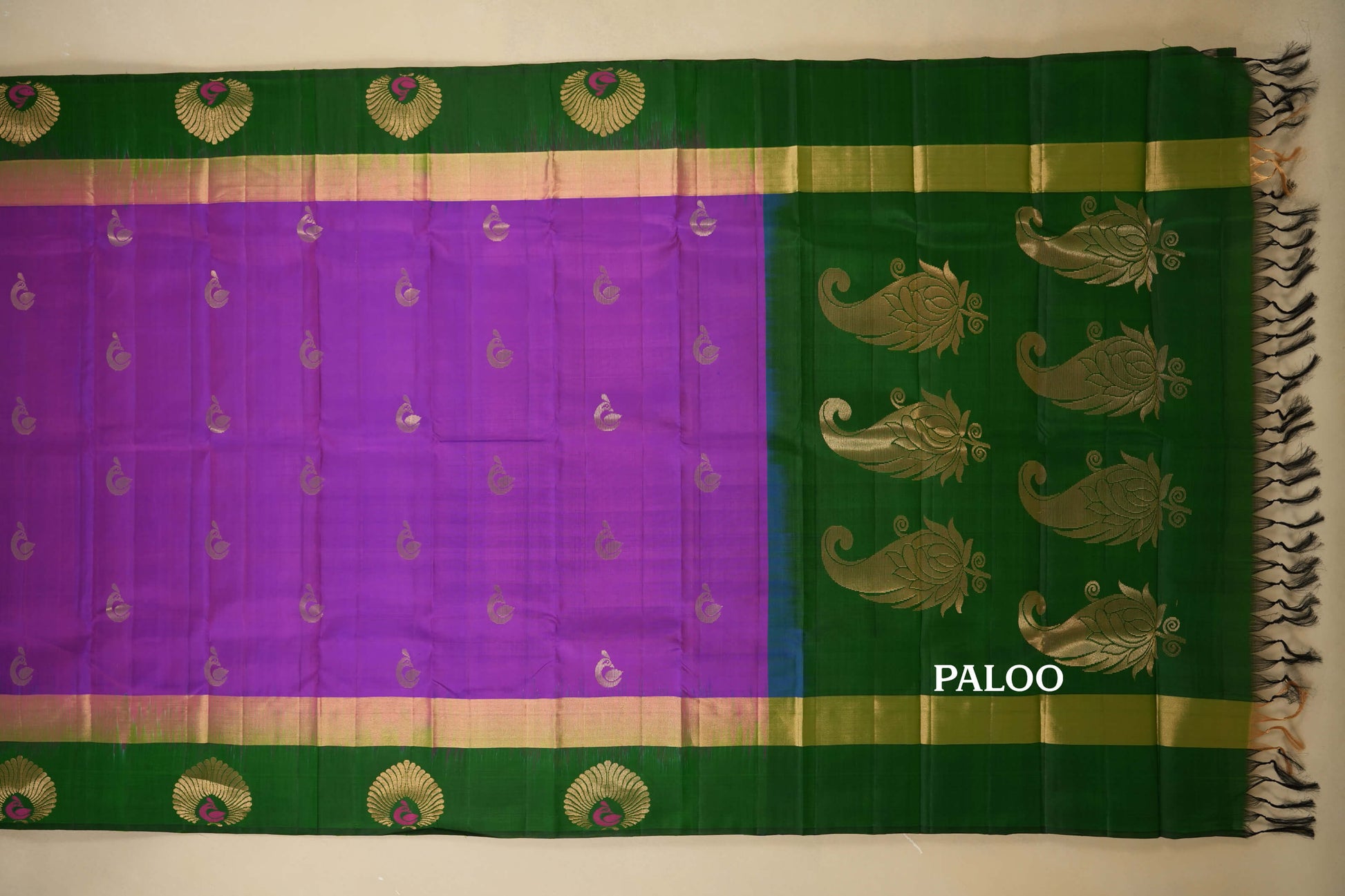 Magenta with Green Borders Light Weight Kanchipuram Silk Saree paloo