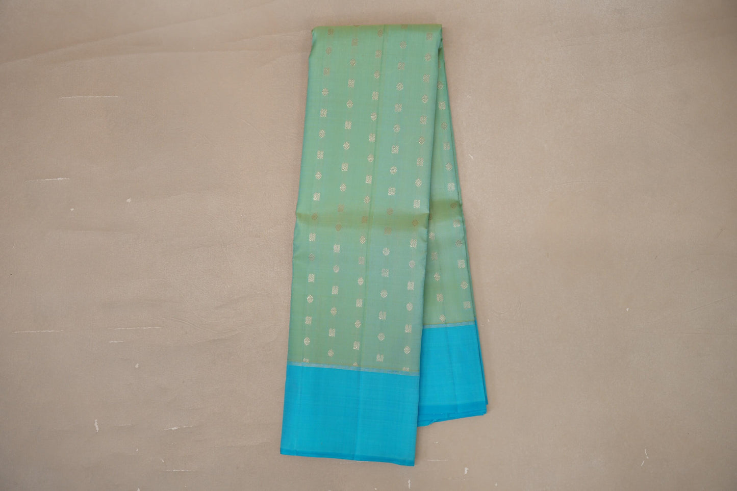 Online Dual Tone Mint Green and Aqua Blue with Aqua Blue Borders Vintage Kanjivaram Silk Saree
