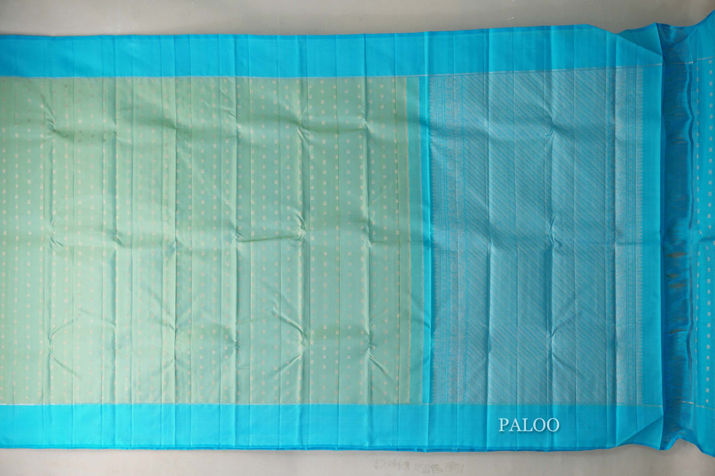 Dual Tone Mint Green and Aqua Blue with Aqua Blue Borders Vintage Kanjivaram Silk Saree paloo