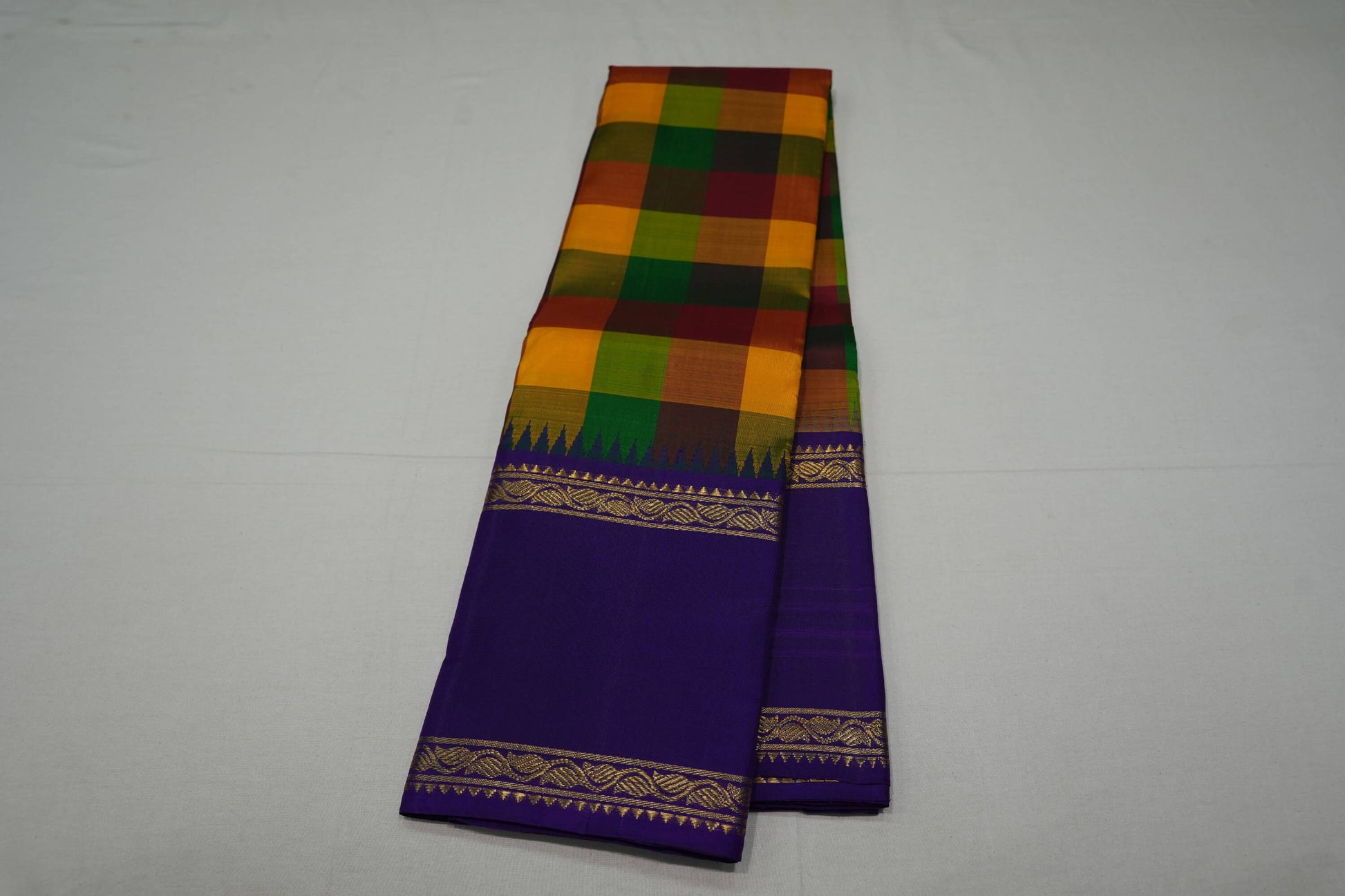 Checked vintage kanchipuram silk saree