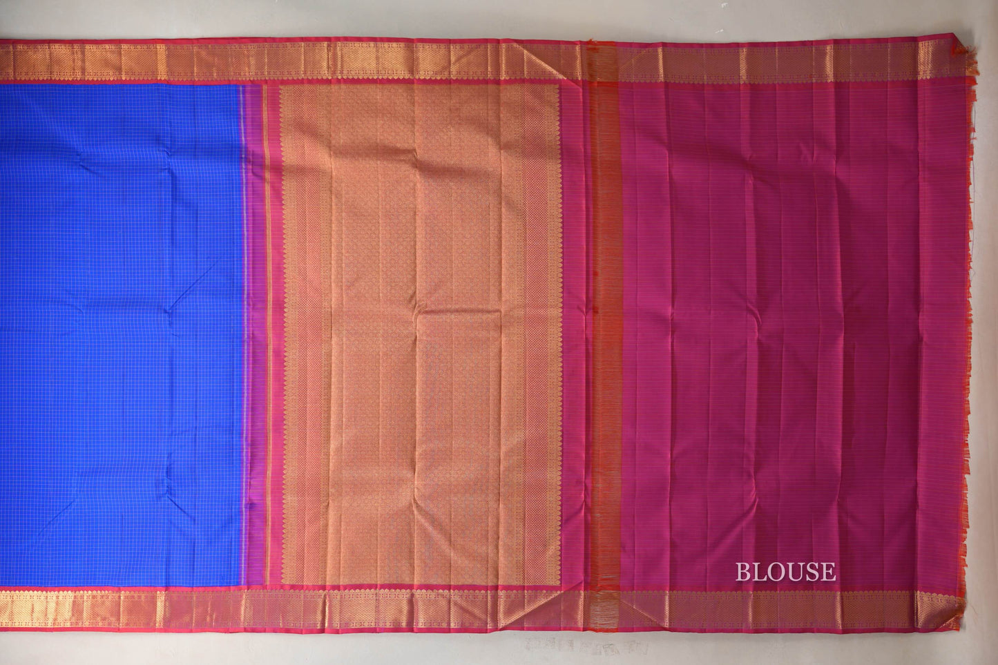 Royal Blue with Orangish Pink Borders Vintage Kanjivaram Silk Saree blouse