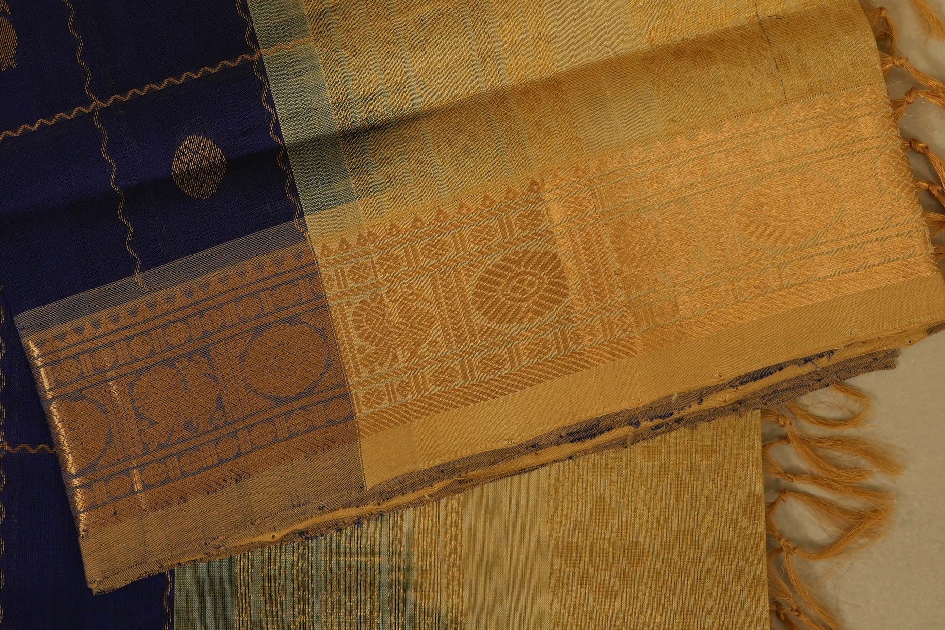 Blue with Sandal Borders Silk Cotton Saree borders