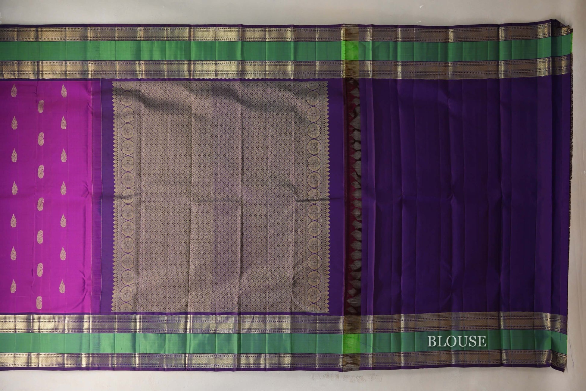 Dual Tone Magenta and Purple with Rettai Pettu Borders Vintage Kanjivaram Silk Saree blouse