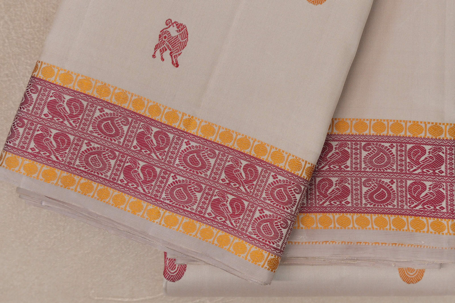 Ivory White Vintage Kanjivaram Silk Saree borders