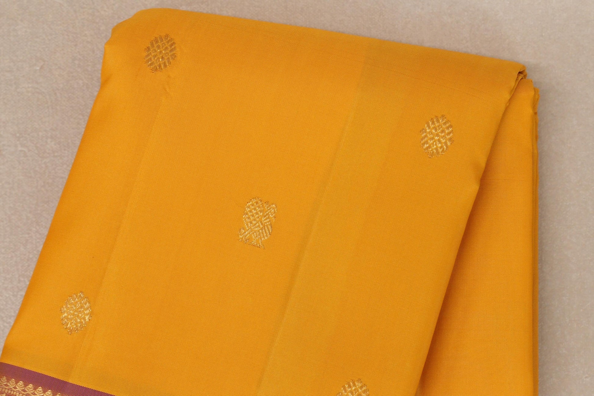 Mango Yellow with Dusty Pink Borders with Leaf Green Selvedge Vintage Kanjivaram Silk Saree body