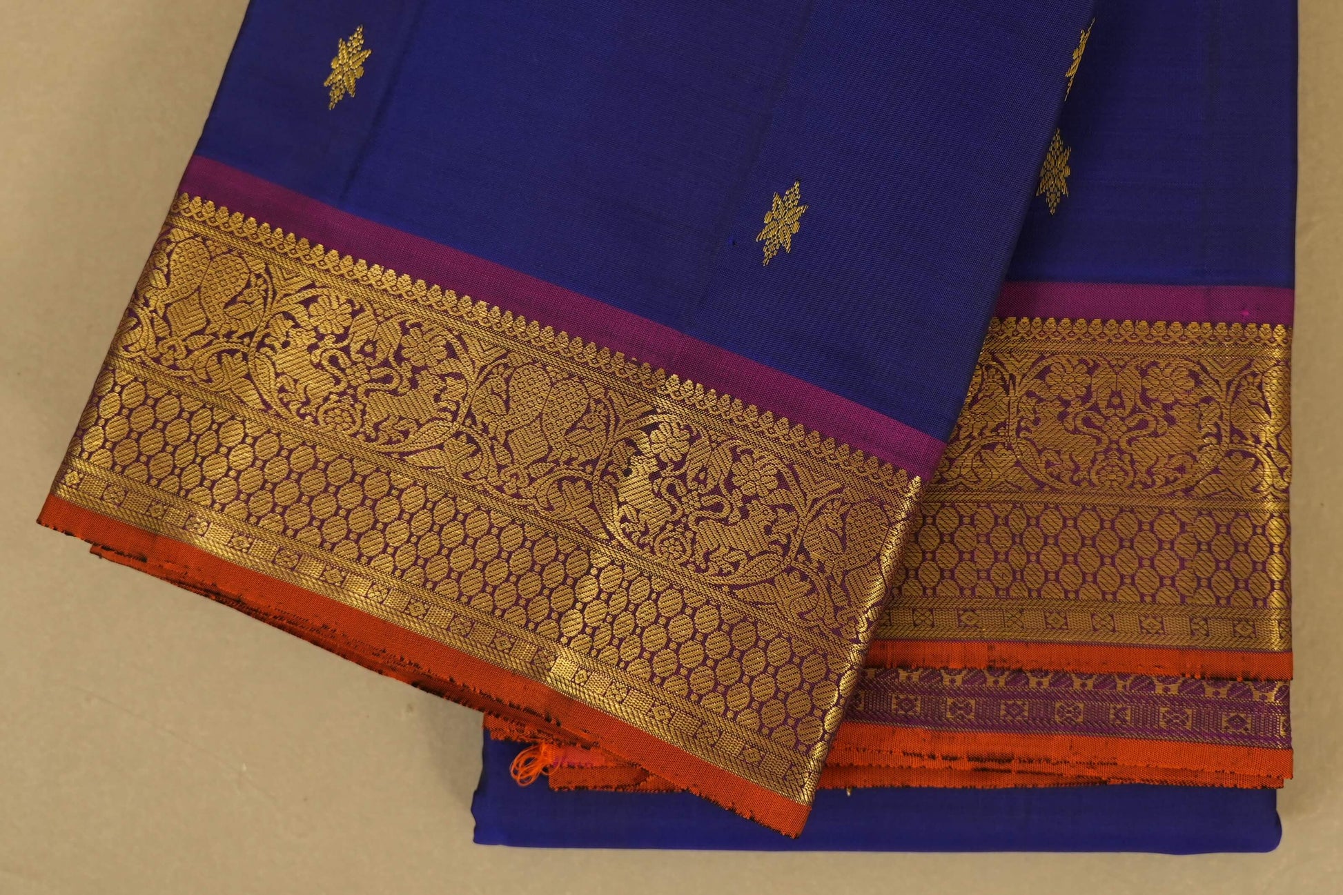 Navy Blue Vintage Kanjivaram Silk Saree border zoom