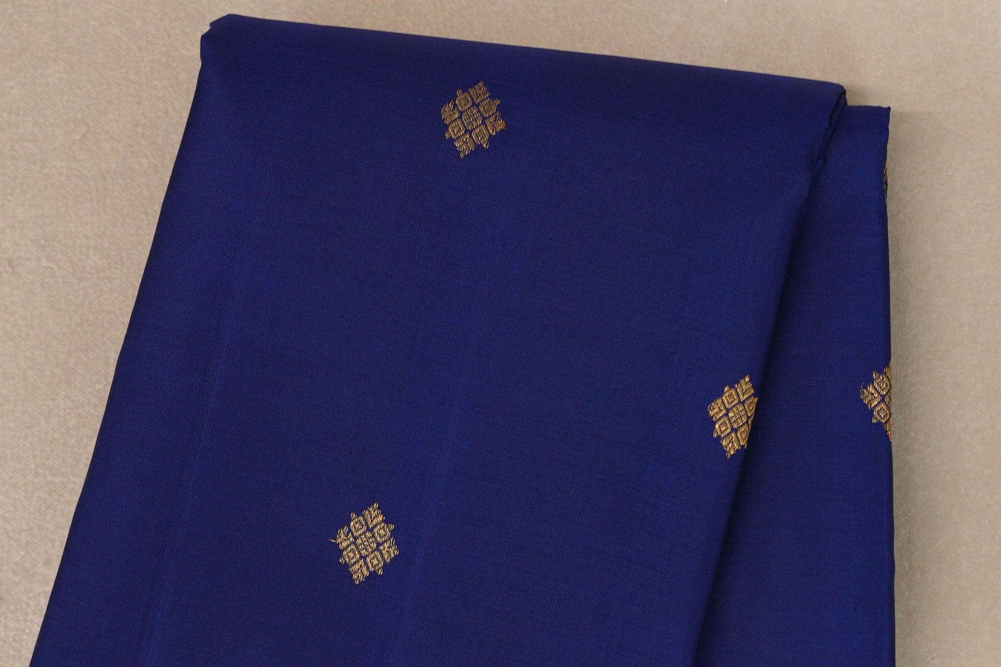 Deep Blue with Rama Green Borders Vintage Kanjivaram Silk Saree body