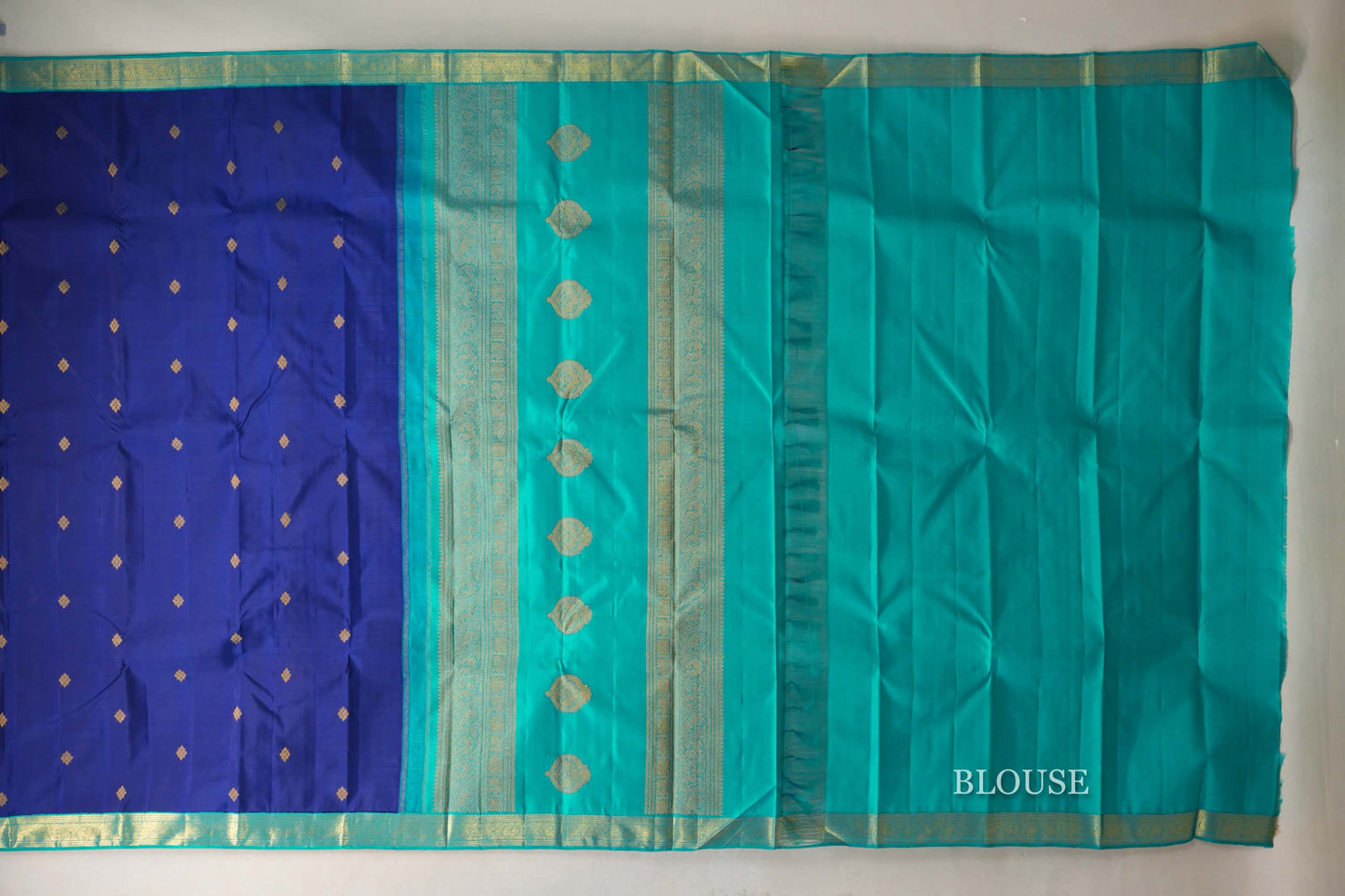 Deep Blue with Rama Green Borders Vintage Kanjivaram Silk Saree blouse