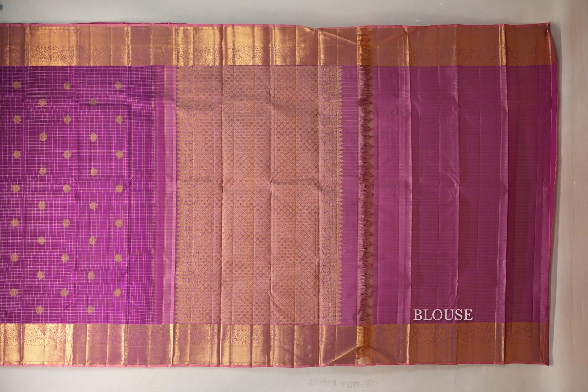 Magenta Purple with Peach Pink Borders Vintage Kanjivaram Silk Saree blouse