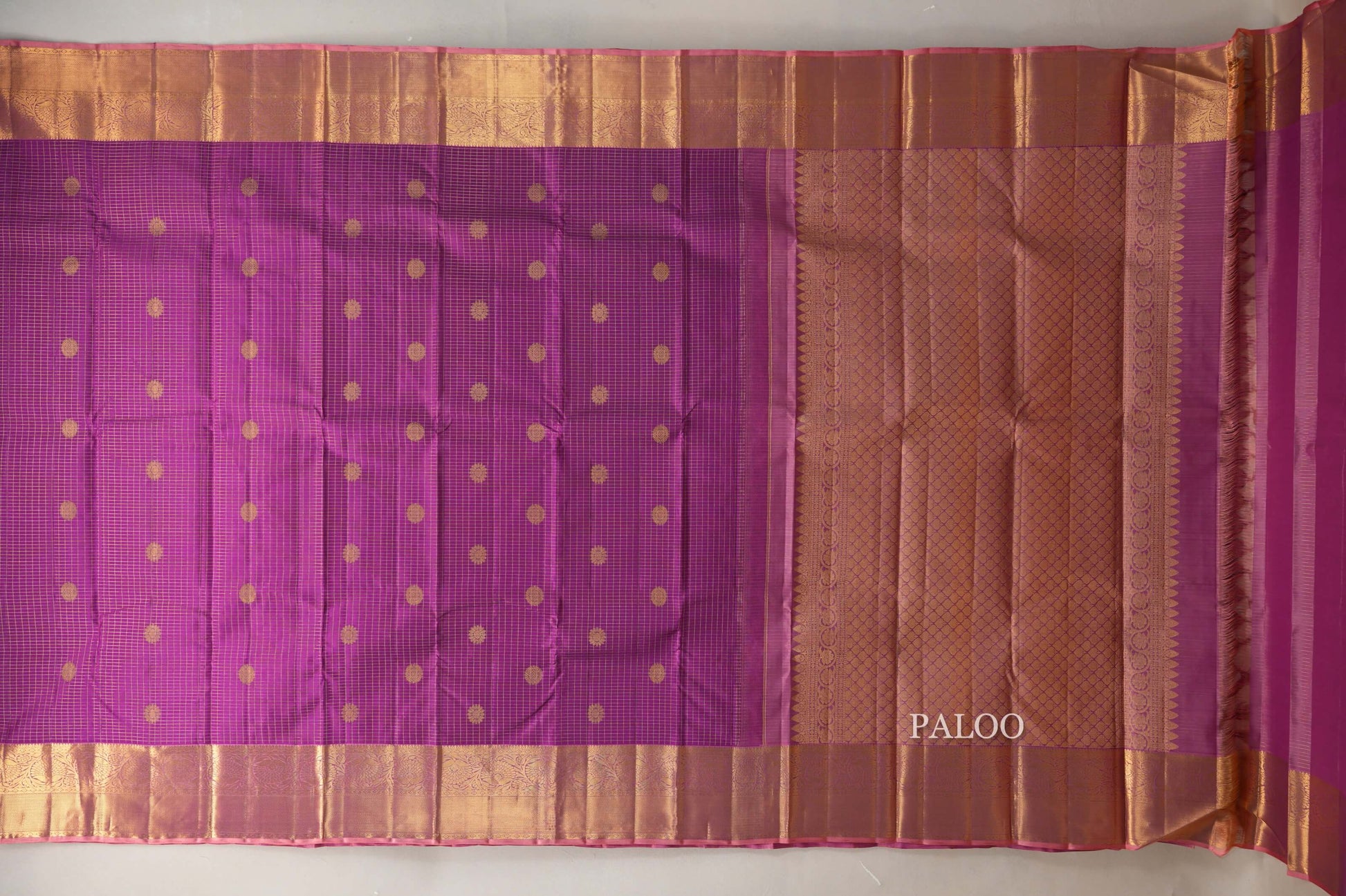 Magenta Purple with Peach Pink Borders Vintage Kanjivaram Silk Saree paloo